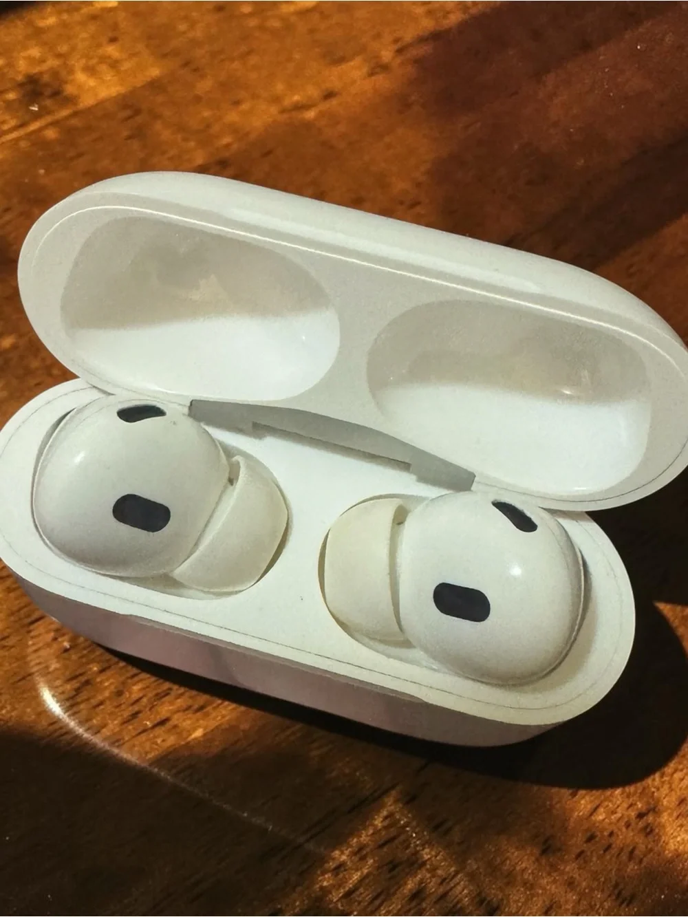 Apple White AirPods Pro 2 with Charging Case